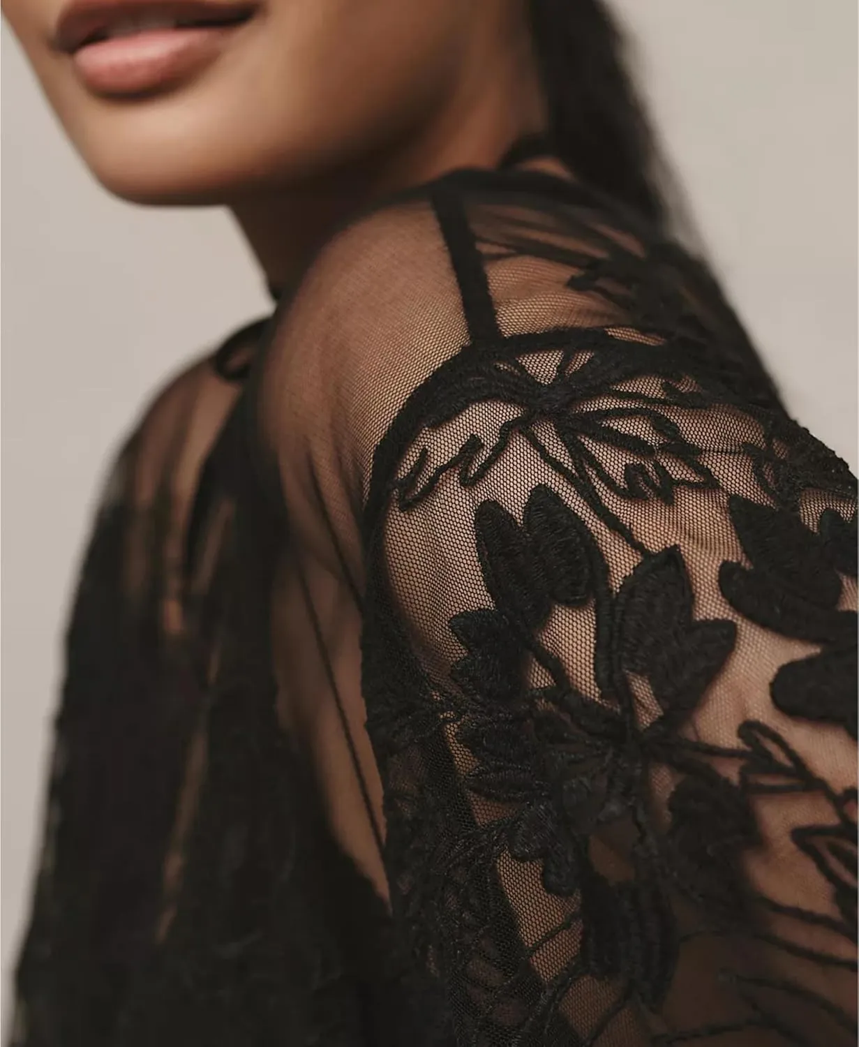 Aimiray Women's Sexy Mesh Tops Short Sleeve Round Neck Lace 3D Printed Floral Sheer Blouse See Through Layering Shirt Tops