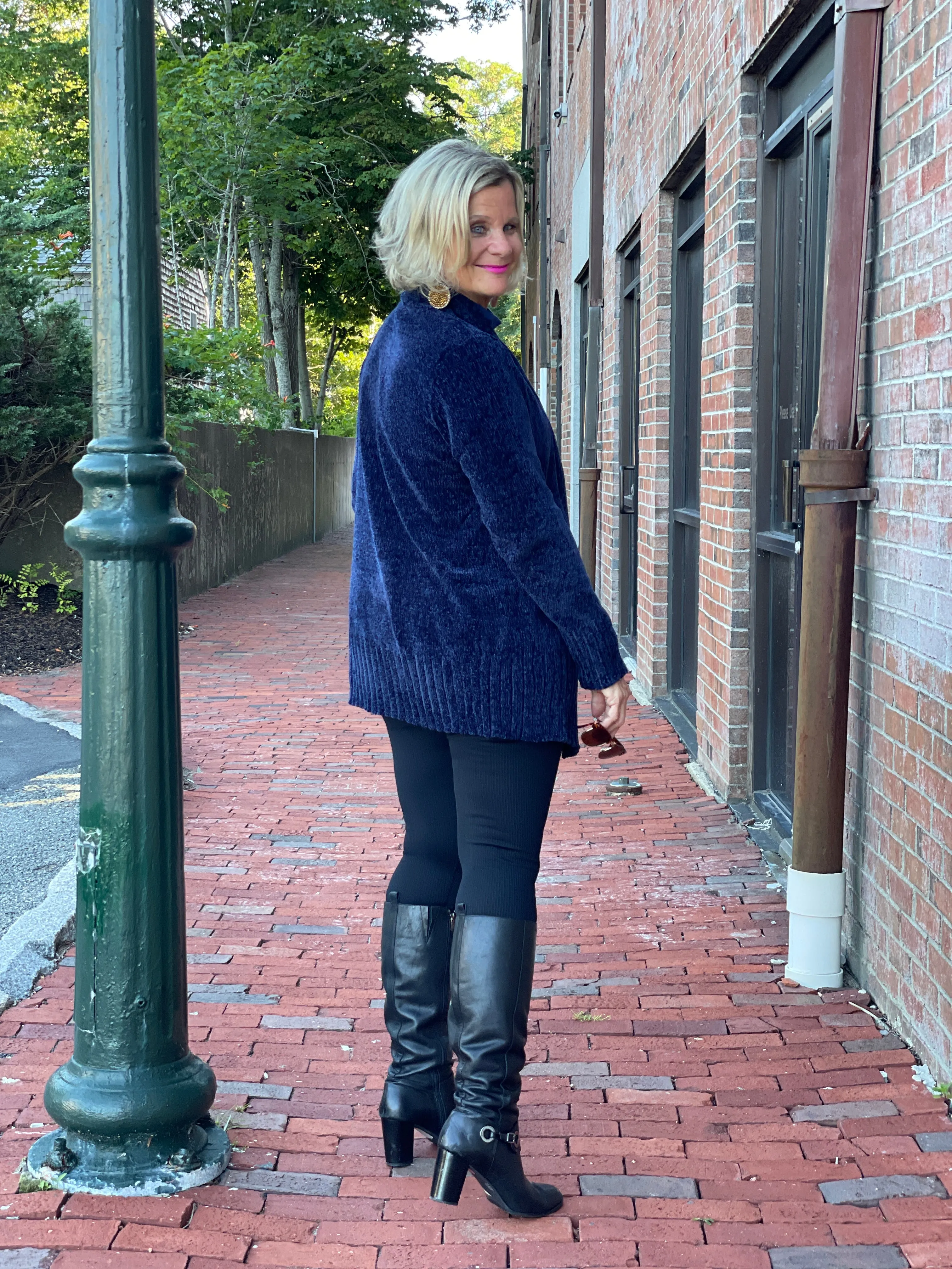 BASE LAYER BLUE TOP