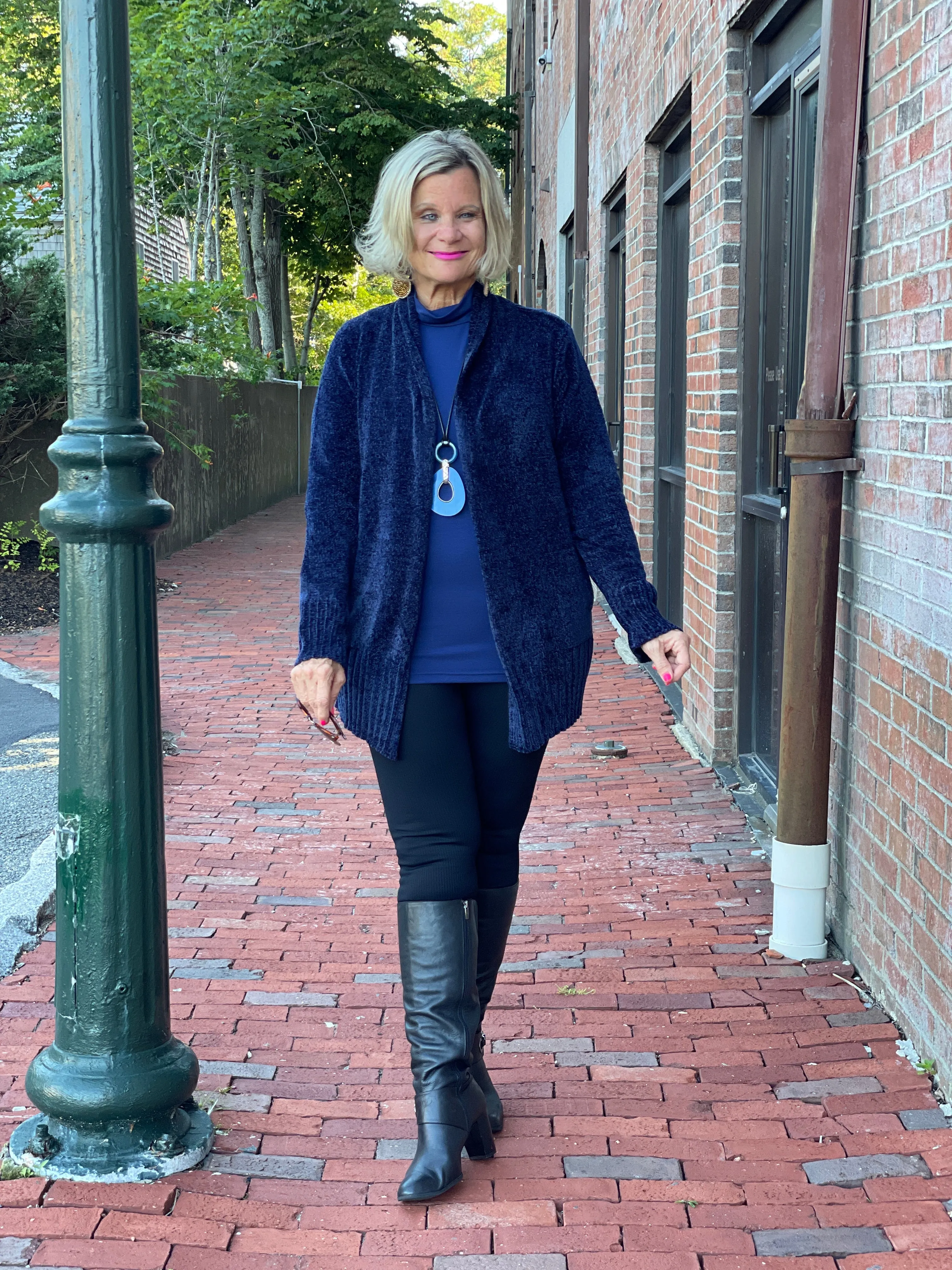 BASE LAYER BLUE TOP