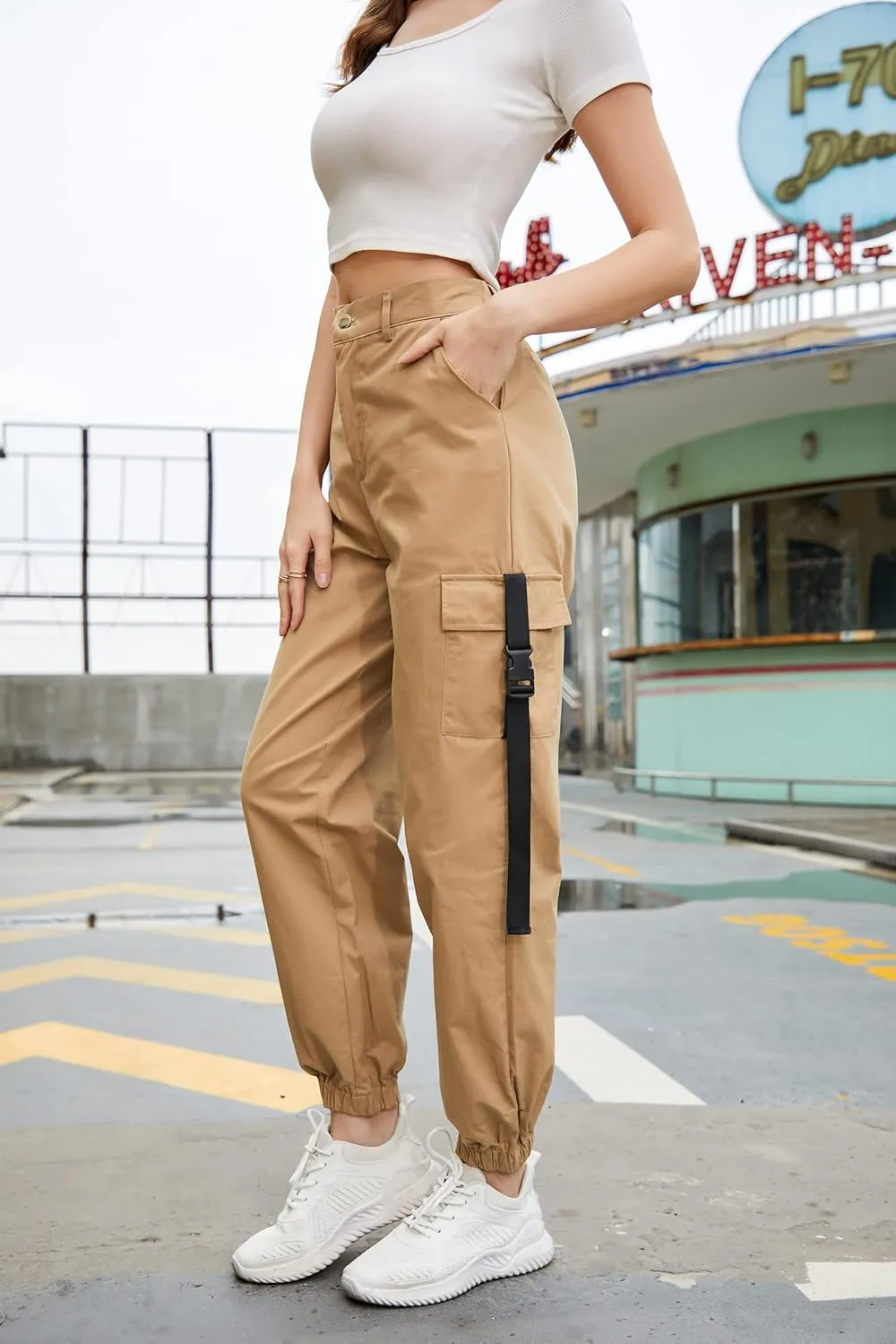 Womens High Waisted Black Cargo Pants with Pockets Baggy Solid Y2k Streetwear Pants